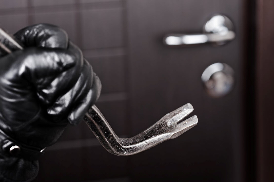 Read more about the article 3 Ways to Deter Criminals From Targeting Your Home